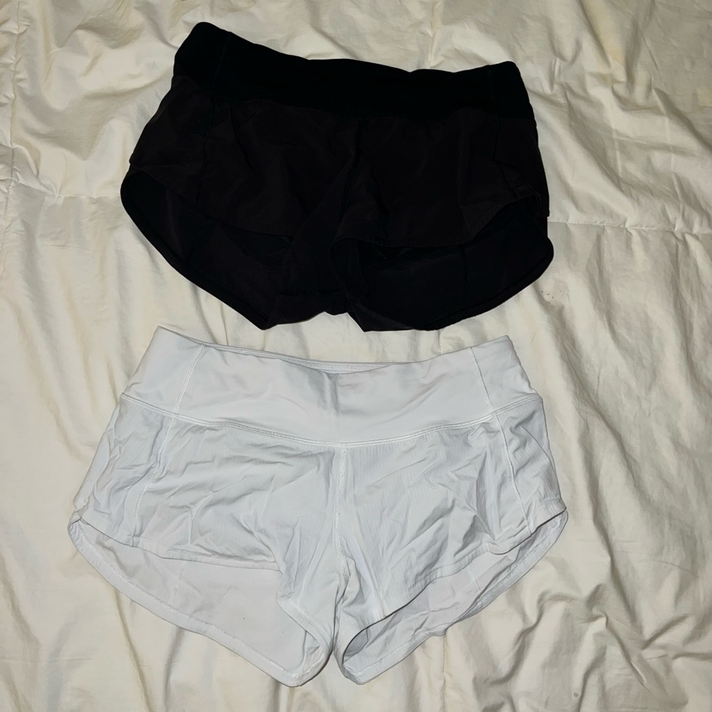 Black and White Lululemon Shorts 4 Regular
